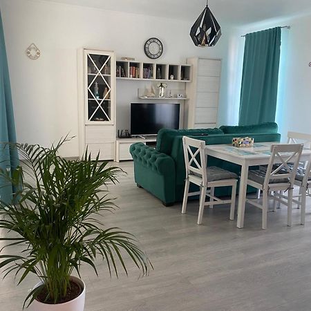 Emi Apartment Mamaia Navodari Exterior photo