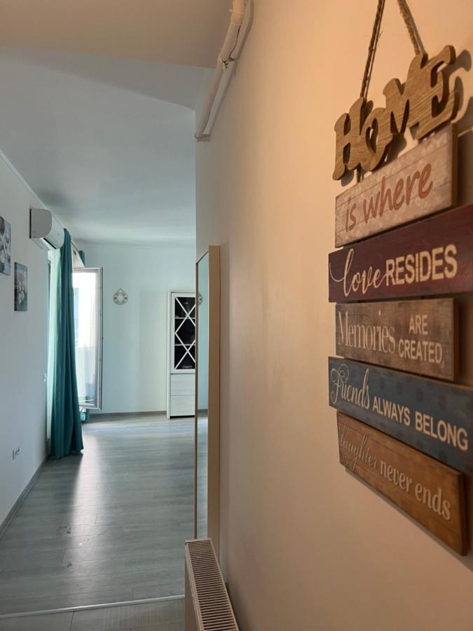 Emi Apartment Mamaia Navodari Exterior photo