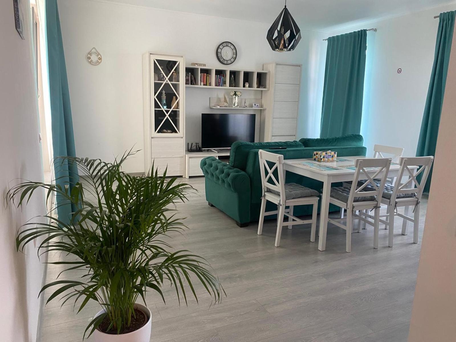 Emi Apartment Mamaia Navodari Exterior photo